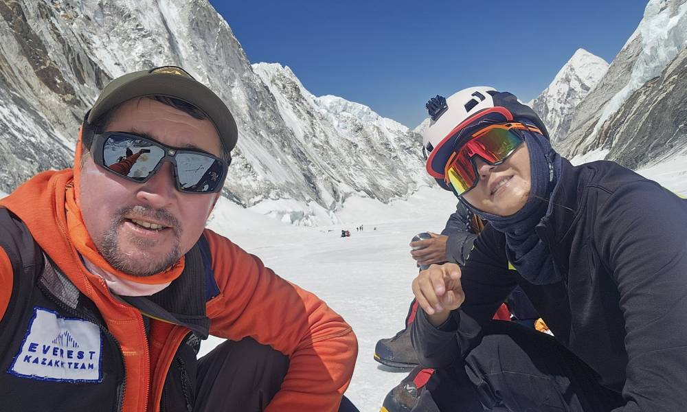 Участники «Kazakh Everest Team» получили благословение богов на восхождение на  высочайшую вершину планеты