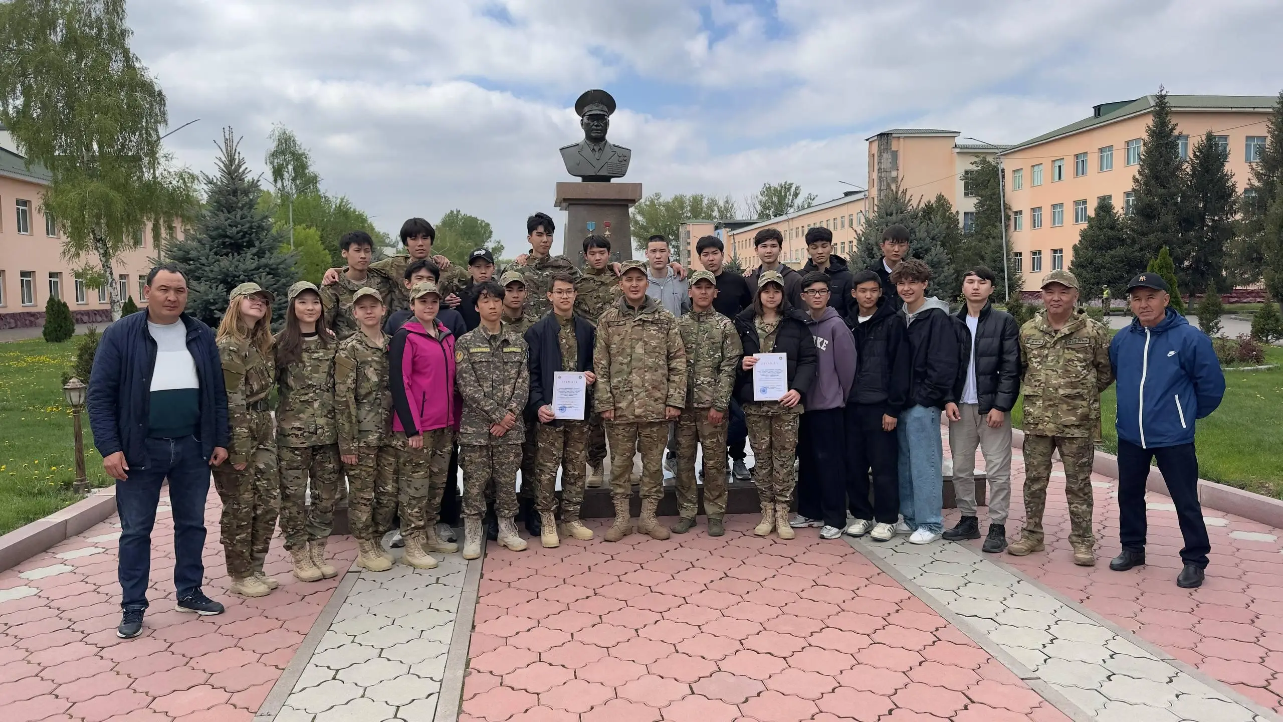 В Военном институте Сухопутных войск имени Сагадата Нурмагамбетова прошёл День открытых дверей В Военном институте Сухопутных войск имени Сагадата Нурмагамбетова прошёл День открытых дверей